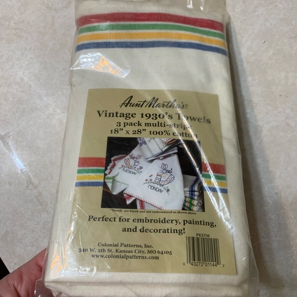 Never Opened 3 Pack Multi Stripe 18”x28” 100% Cotton Towels - Picture 1 of 3